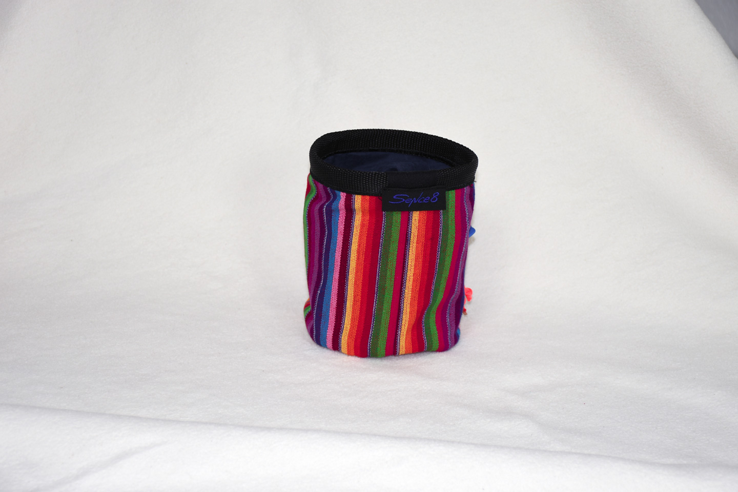 Artikel: CB3301 / Motiv: Regenbogen / Farbe: bunt, color stripes / Material: Baumwolle, Softshell, Mixstoffe