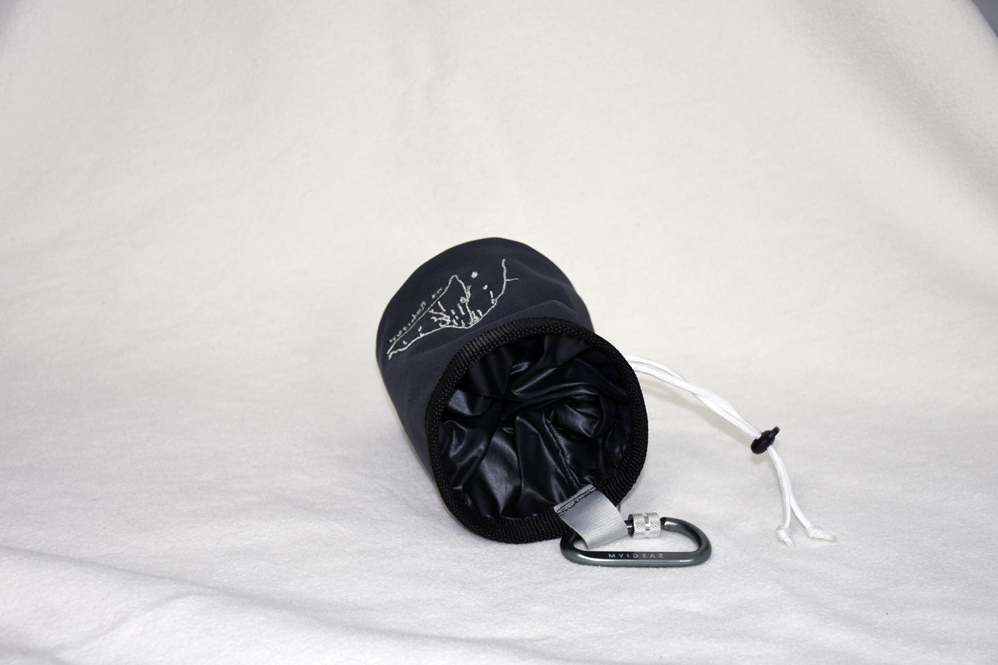 Artikel: CB3309 / Motiv: EL Capitan / Farbe: schwarz, grau / Material: Softshell, Mixstoffe