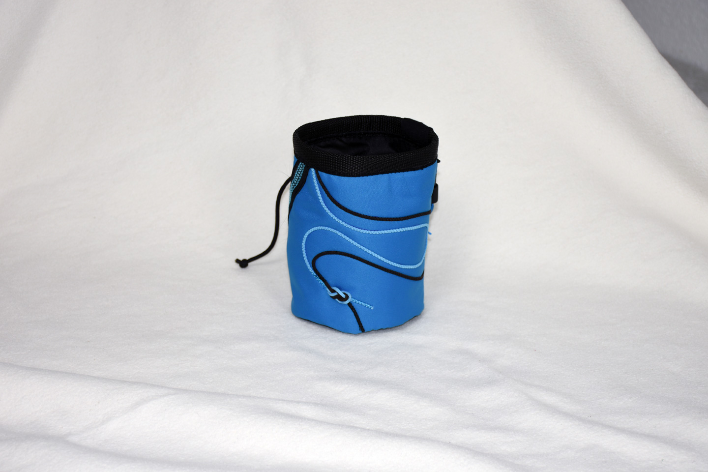 Artikel: CB3312 / Motiv: Doppelseil - ist Wasserabweisend / Farbe: türkisblau, schwarz / Material: Polypropylen, Softshell, Mixstoffe