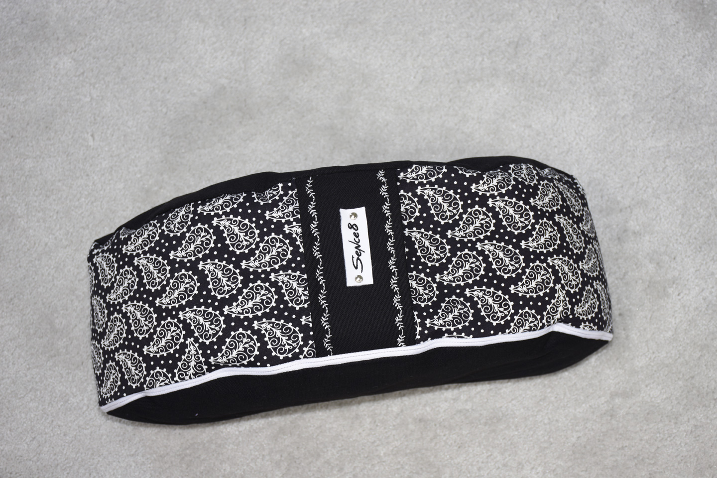 Artikel: mm2204 – Motiv: Lebensbaum / Form: Moon / Farbe: schwarz, weiß / Material: Baumwolle, Canvas, BW Mix, Elasthan